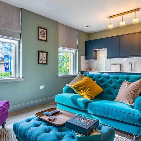 Beautiful Modern 1 Bedroom Apartment, City Centre Bath Exterior photo